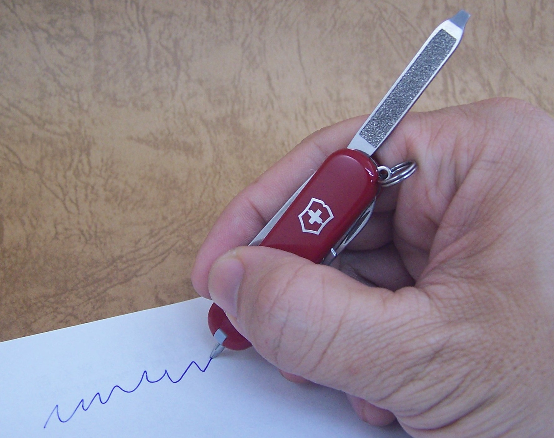 Signature, 58 mm, red Victorinox (0.6225)